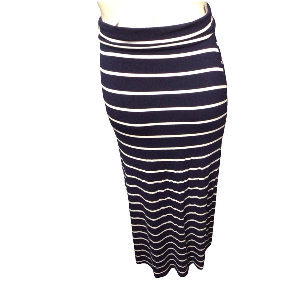 Charlotte Russe Black and Cream Striped Maxi Skirt with double Slits